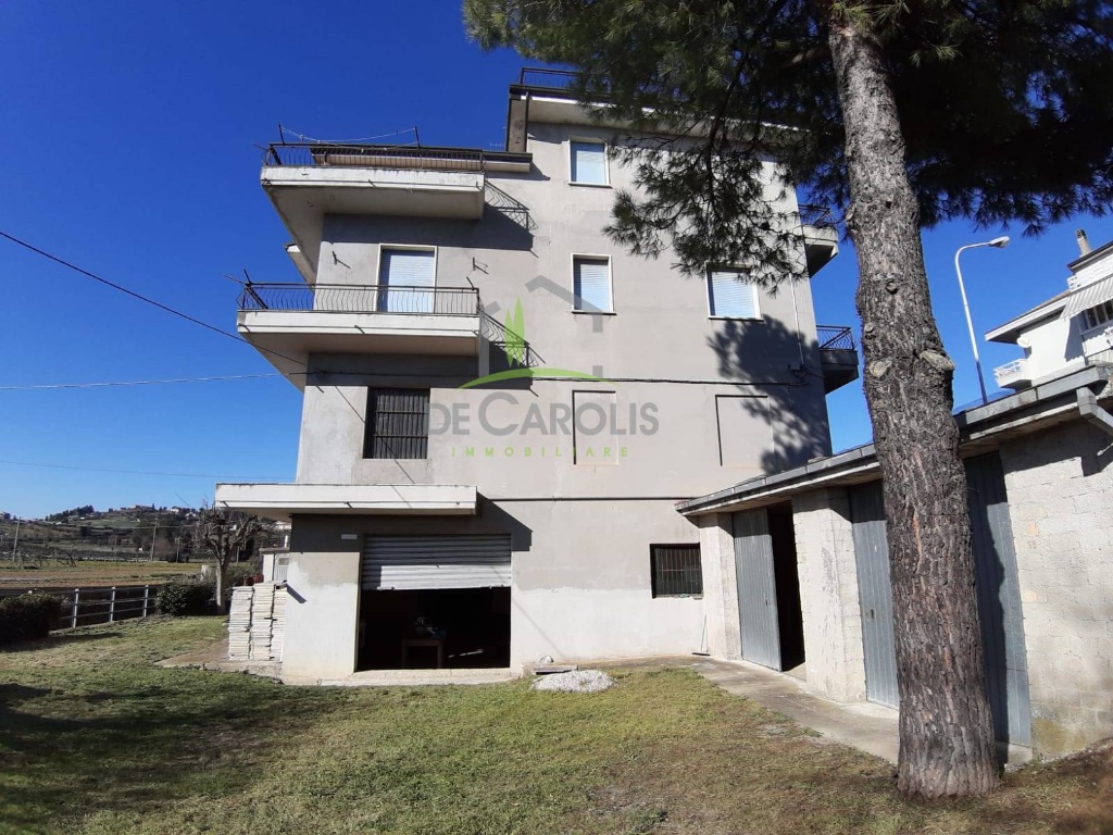 Casa indipendente in Via della Stazione, Monsampolo del Tronto, 600 m²