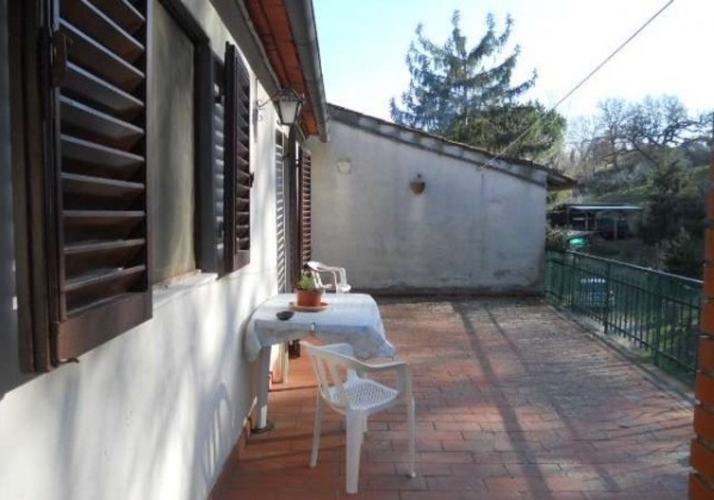 Casa colonica a Vicchio, 7 locali, 1 bagno, 160 m², ultimo piano