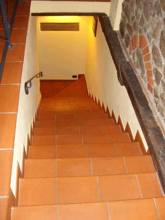 Mansarda a Pescia, 4 locali, 1 bagno, arredato, 95 m², 3° piano