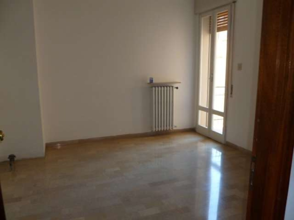 Appartamento in Corso della repubblica, Forlì, 6 locali, 2 bagni