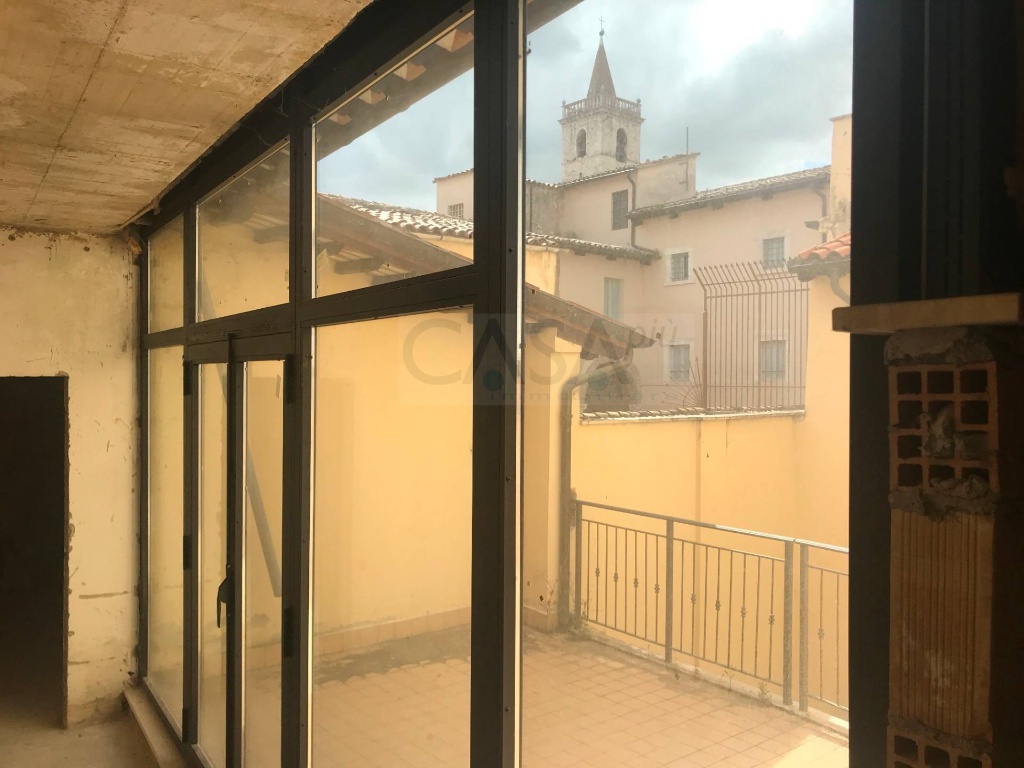 Appartamento in Piazza Arringo, Ascoli Piceno, 6 locali, 1 bagno