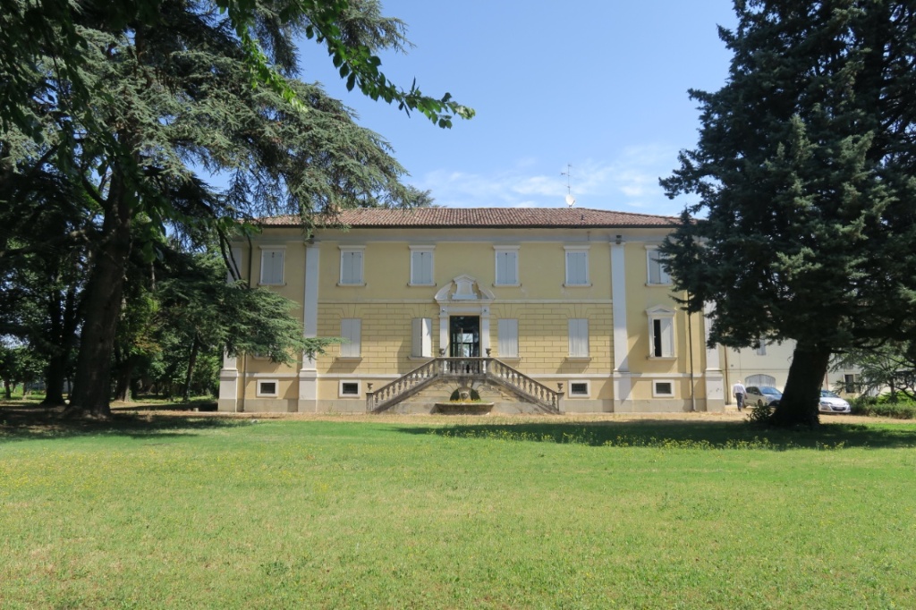 Villa singola a Savignano sul Panaro, 26 locali, 986 m², 1° piano