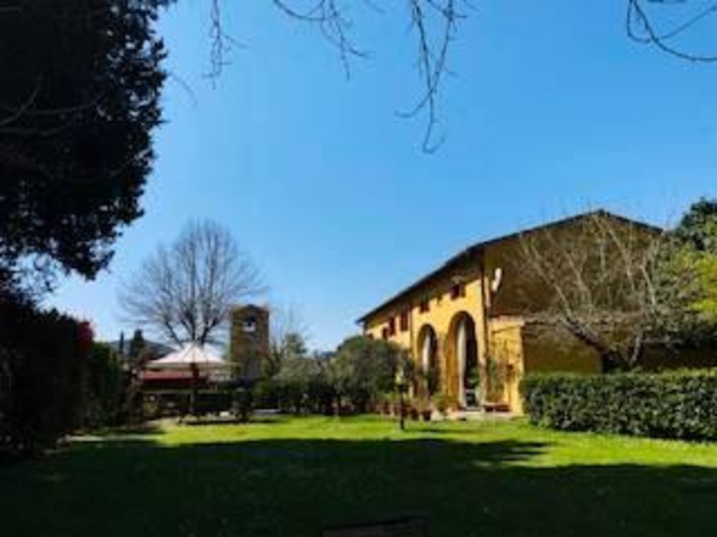 Rustico a San Giuliano Terme, 12 locali, 4 bagni, giardino privato