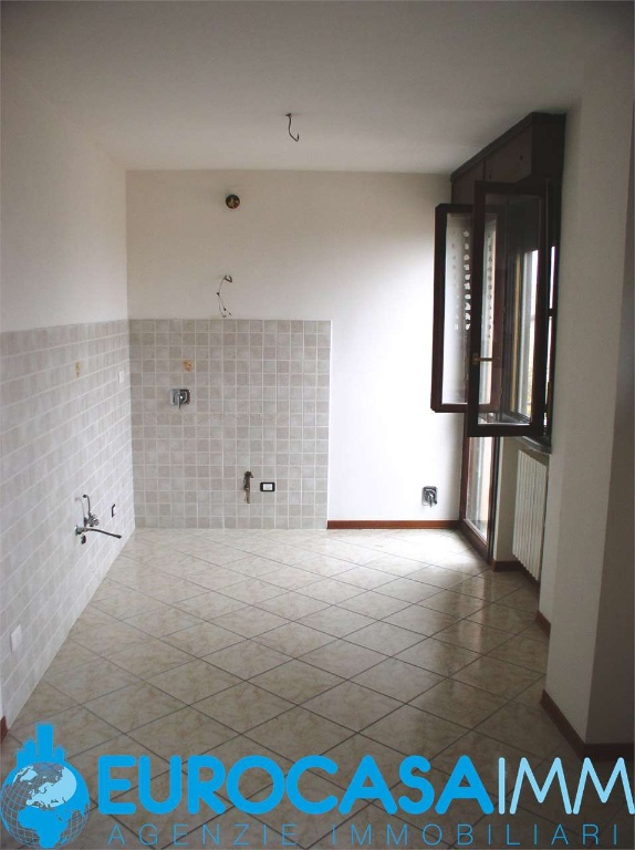 Duplex in Corso roma, Fabbrico, 3 locali, 1 bagno, garage, 110 m²