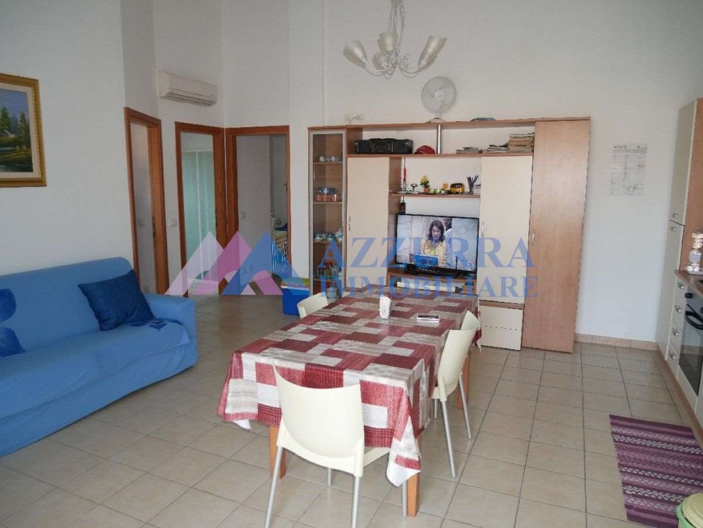 Porzione di casa in Via A. Corsali, Montenero di Bisaccia, 4 locali