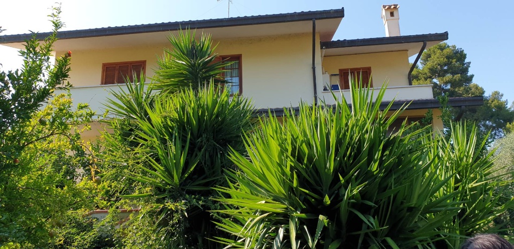 Villa singola in Contrada vibrata, Colonnella, 7 locali, 3 bagni