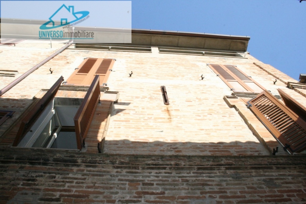 Casa indipendente in Neroni, Ripatransone, 5 locali, 2 bagni, 165 m²