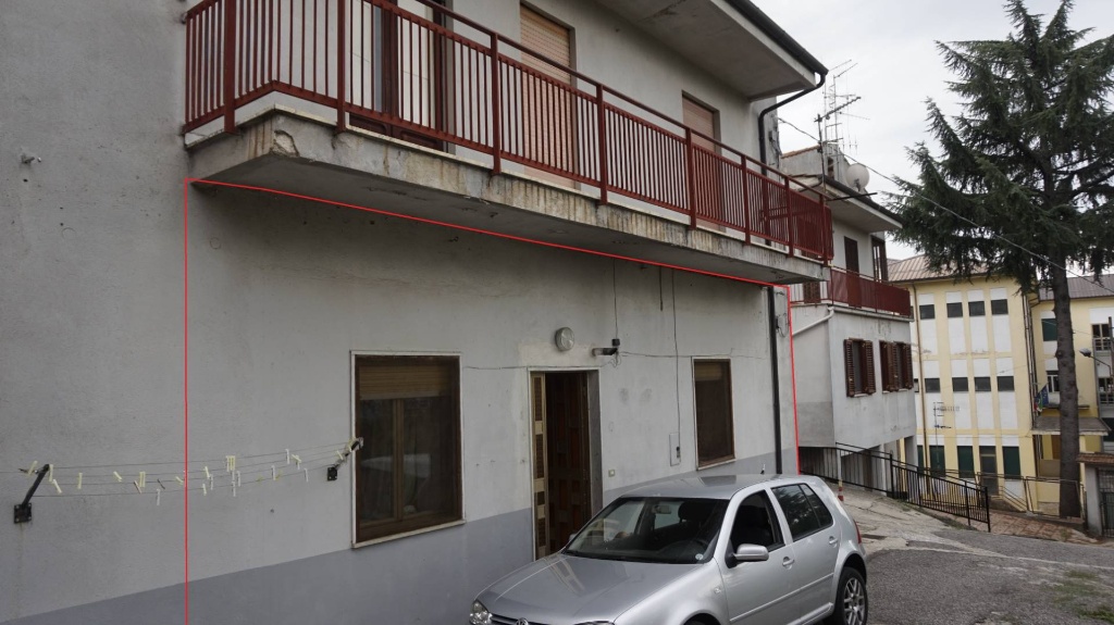 Appartamento in Via Bernardino Telesio, Spezzano della Sila, 5 locali