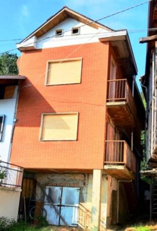 Villa a schiera in Frazione Vinardi, Rocca Canavese, 4 locali, 2 bagni