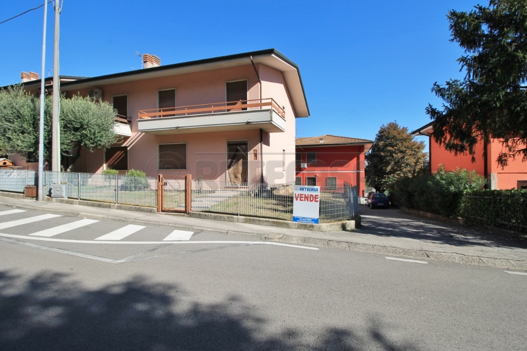 Villa a schiera in Via Cà Vaccari 2, Montorso Vicentino, 7 locali