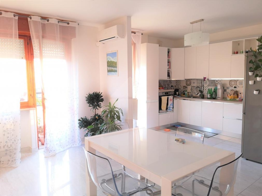 Appartamento in Via Aldo Moro, Pescara, 2 bagni, arredato, 126 m²
