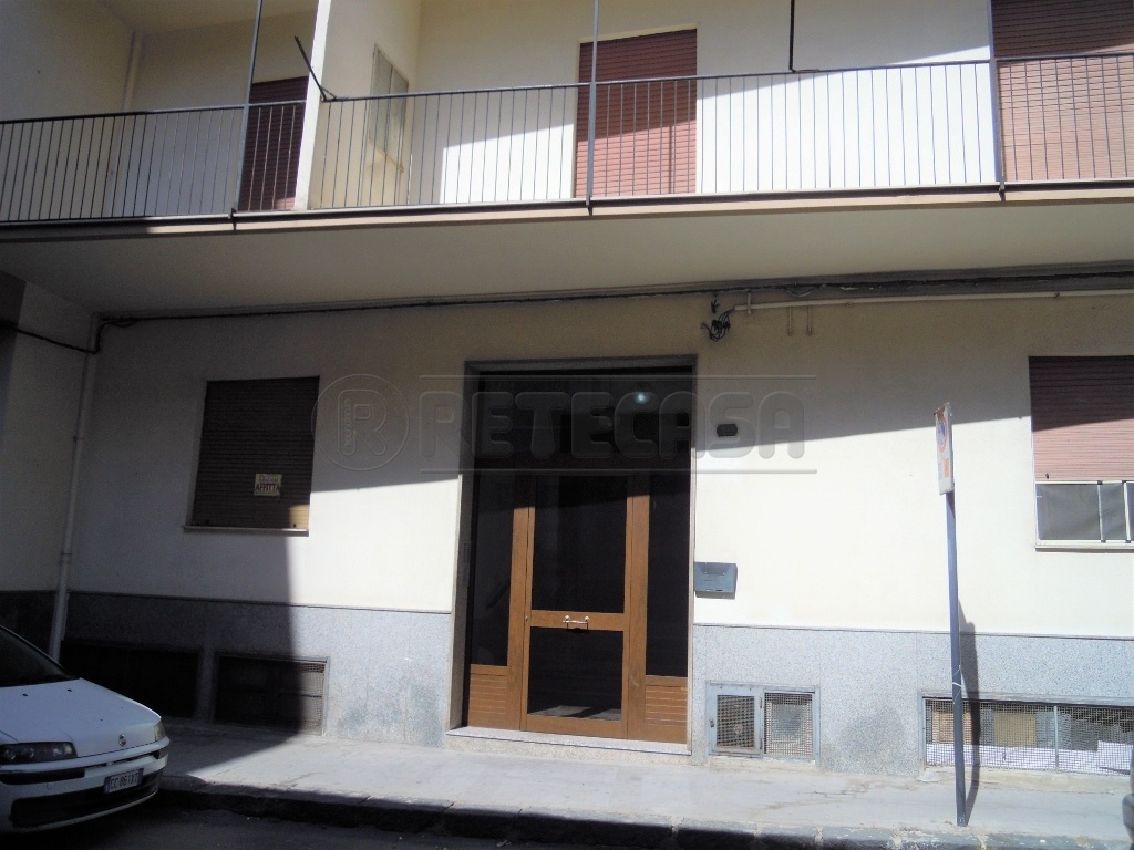 Appartamento in Via s. giovanni bosco 18, Caltanissetta, 5 locali