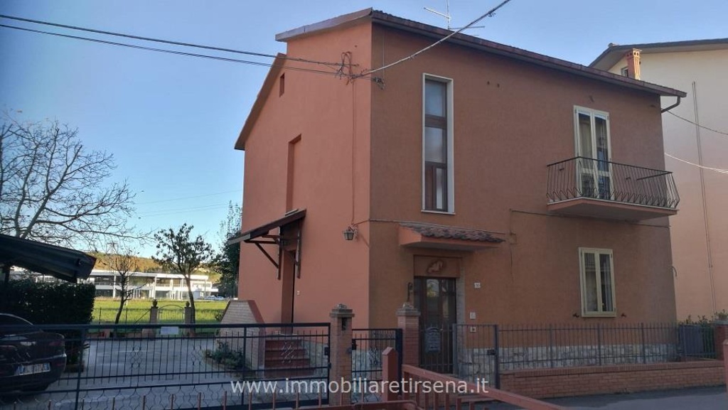 Villa a schiera a Città della Pieve, 5 locali, 2 bagni, garage, 180 m²