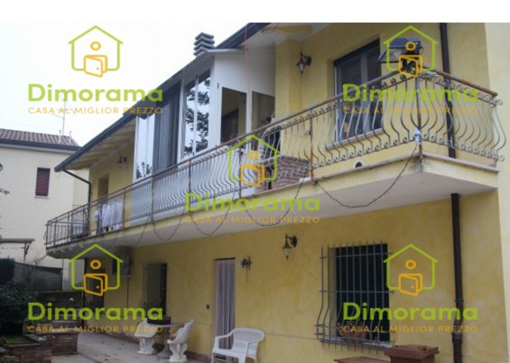 Appartamento in VIA COMUNALE CASALBONO N. 56, Cesena, 7 locali, 184 m²