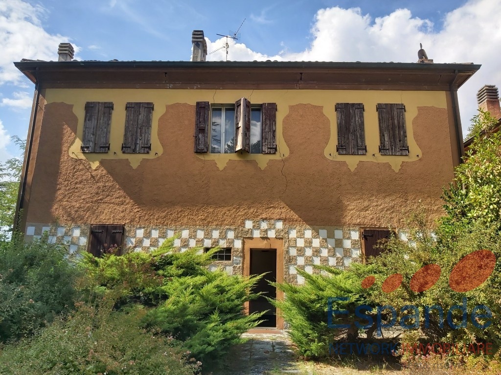 Casa semindipendente in Località Ca' Valente, Grizzana Morandi, 140 m²