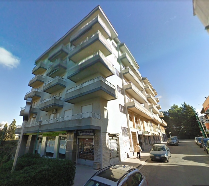 Appartamento a Modica, 5 locali, 2 bagni, garage, 120 m², 1° piano