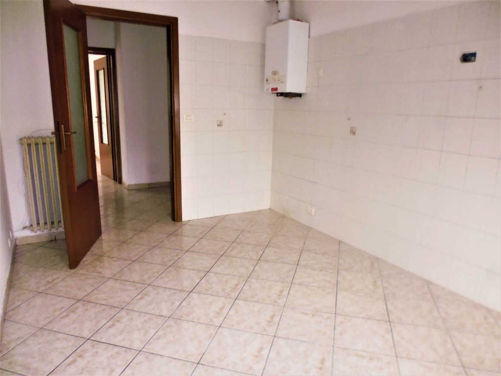Appartamento in PIAZZA DELLA LIBERTA', Copparo, 5 locali, 1 bagno