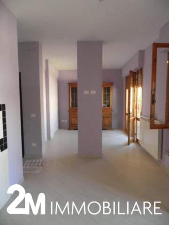 Appartamento a Viareggio, 5 locali, 1 bagno, 95 m² in vendita
