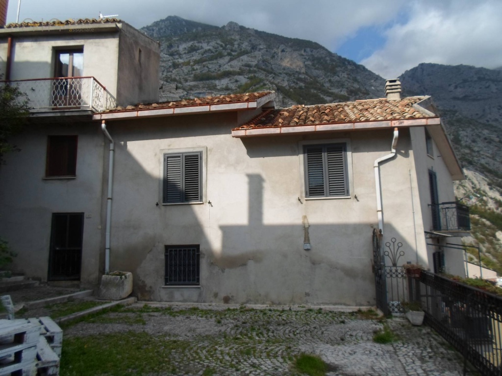 Casa indipendente in Via Terra Vecchia - Vico VI, Fara San Martino