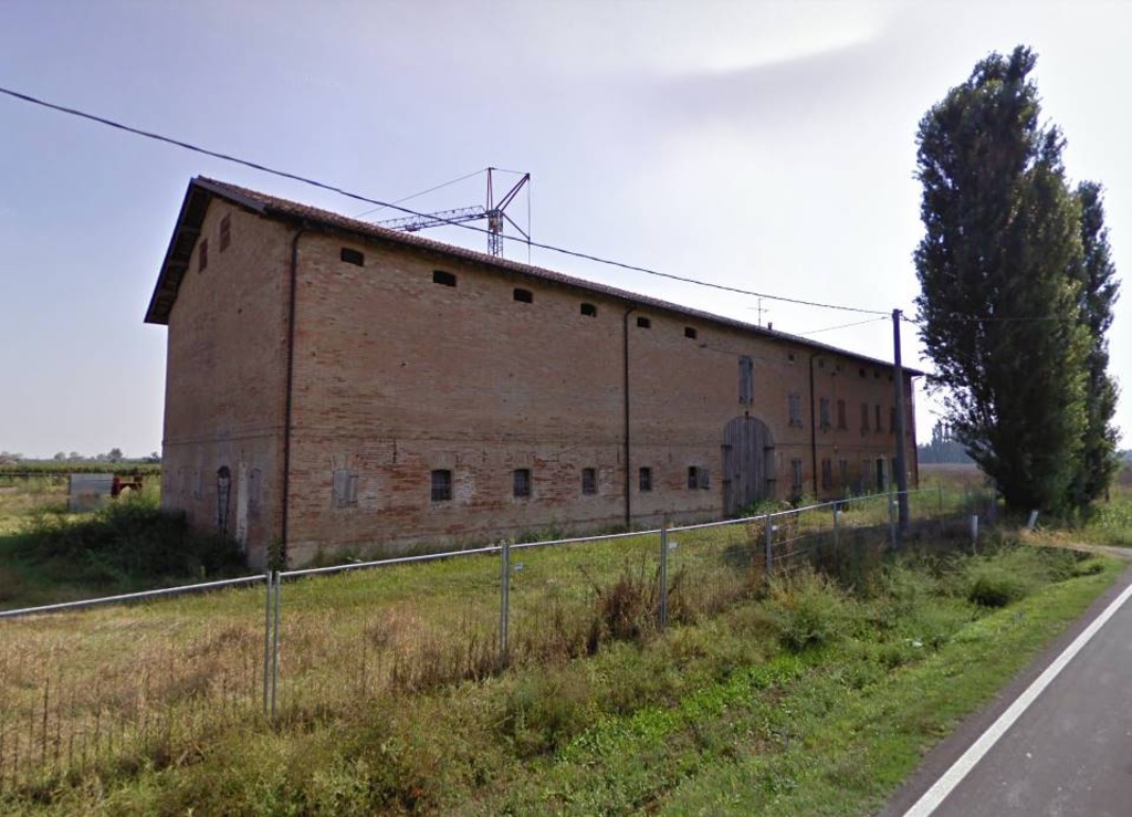 Rustico a Correggio, 20 locali, 1000 m², da ristrutturare in vendita