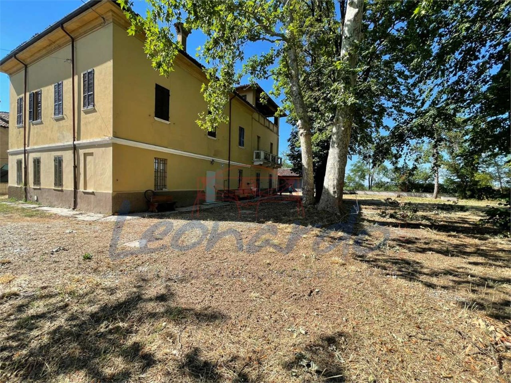 Villa in Albone, Podenzano, 12 locali, 3 bagni, giardino privato