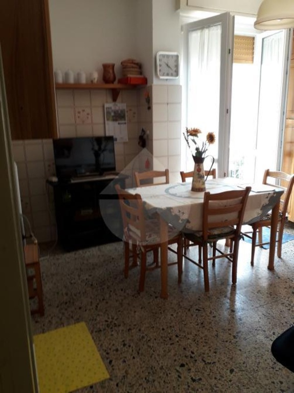 Appartamento in Via Martiri Della Libertà, Nuoro, 5 locali, 1 bagno