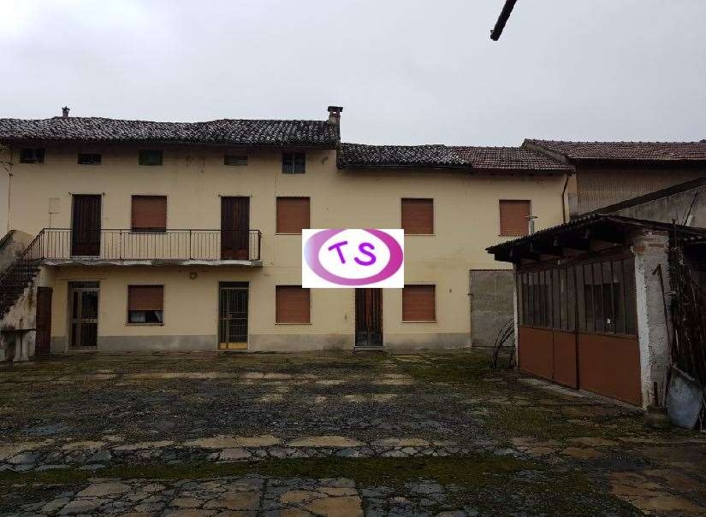 Casa indipendente a Villanova Monferrato, 10 locali, 2 bagni, 250 m²