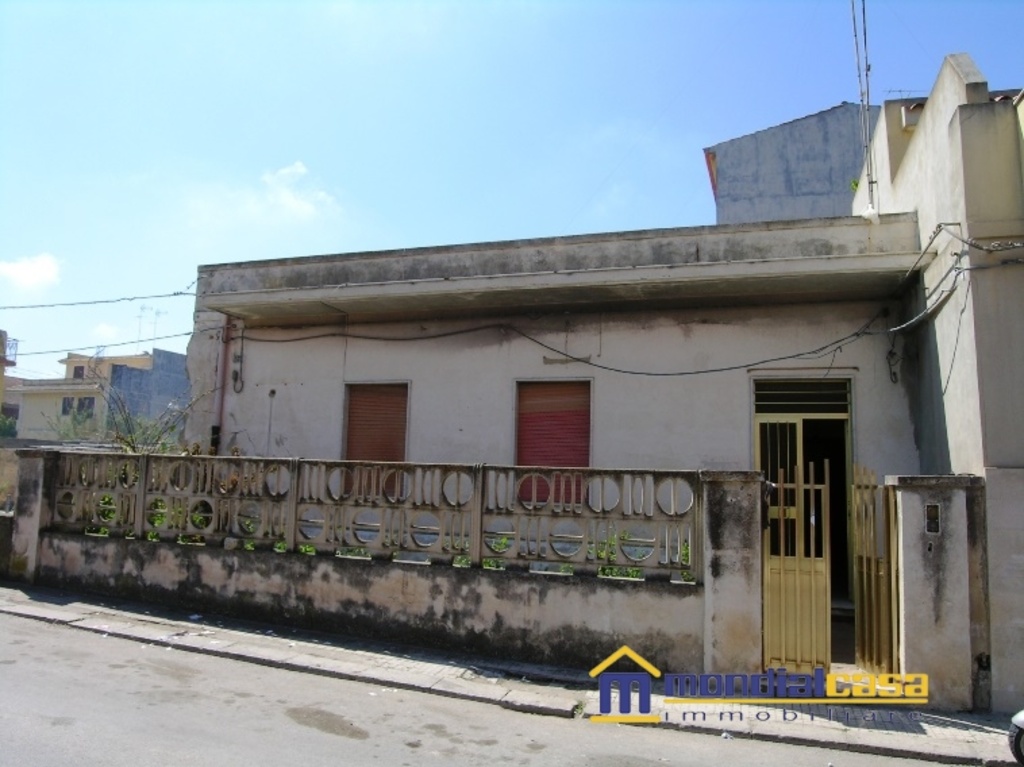 Casa indipendente in Via Anita, Pachino, 4 locali, 1 bagno, 126 m²