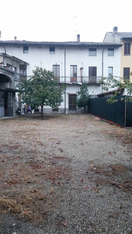 Casa semindipendente a Castelnuovo Scrivia, 6 locali, 1 bagno, 250 m²