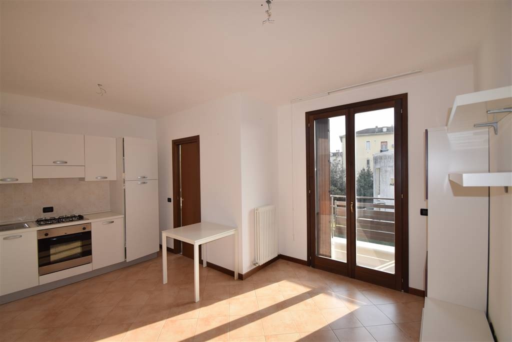 Bilocale a Rottofreno, 1 bagno, arredato, 45 m², 1° piano, terrazzo