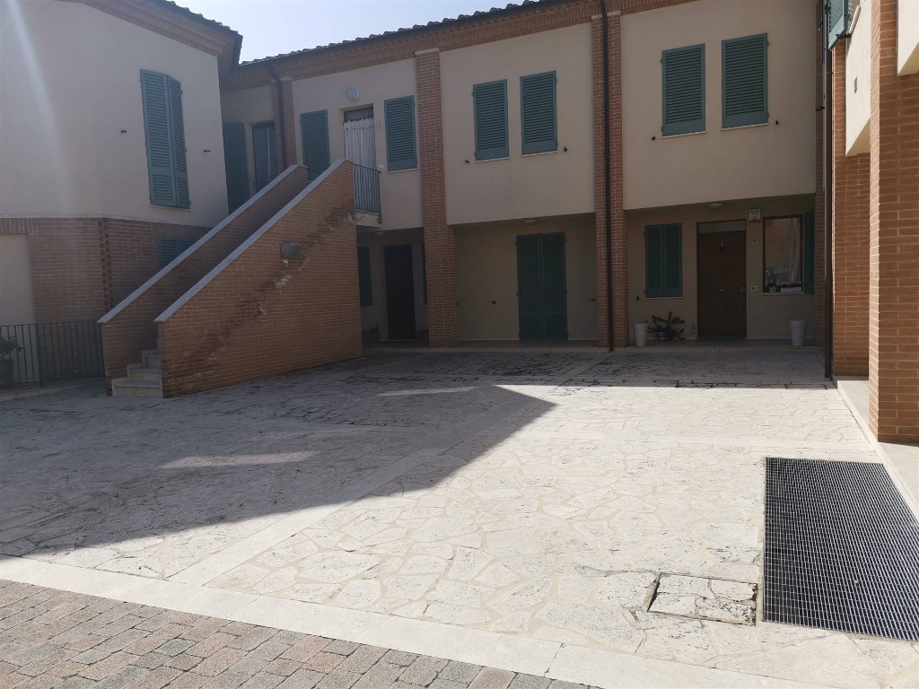 Appartamento indipendente a Montepulciano, 5 locali, 1 bagno, 88 m²