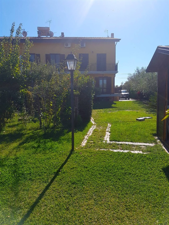 Villa a schiera a Casal Velino, 6 locali, 5 bagni, giardino privato