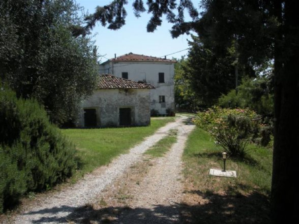 Casa indipendente a Castrocaro Terme e Terra del Sole, 9 locali