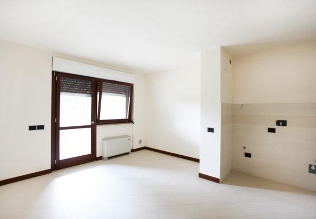 Monolocale in Via Villa di Faonte, Roma, 1 bagno, 42 m², 1° piano