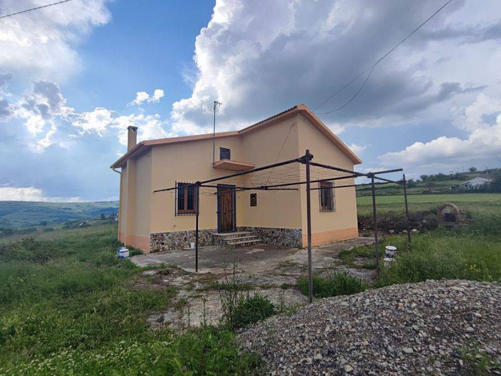 Casa indipendente in Via Lavangone 49, Potenza, 4 locali, 1 bagno
