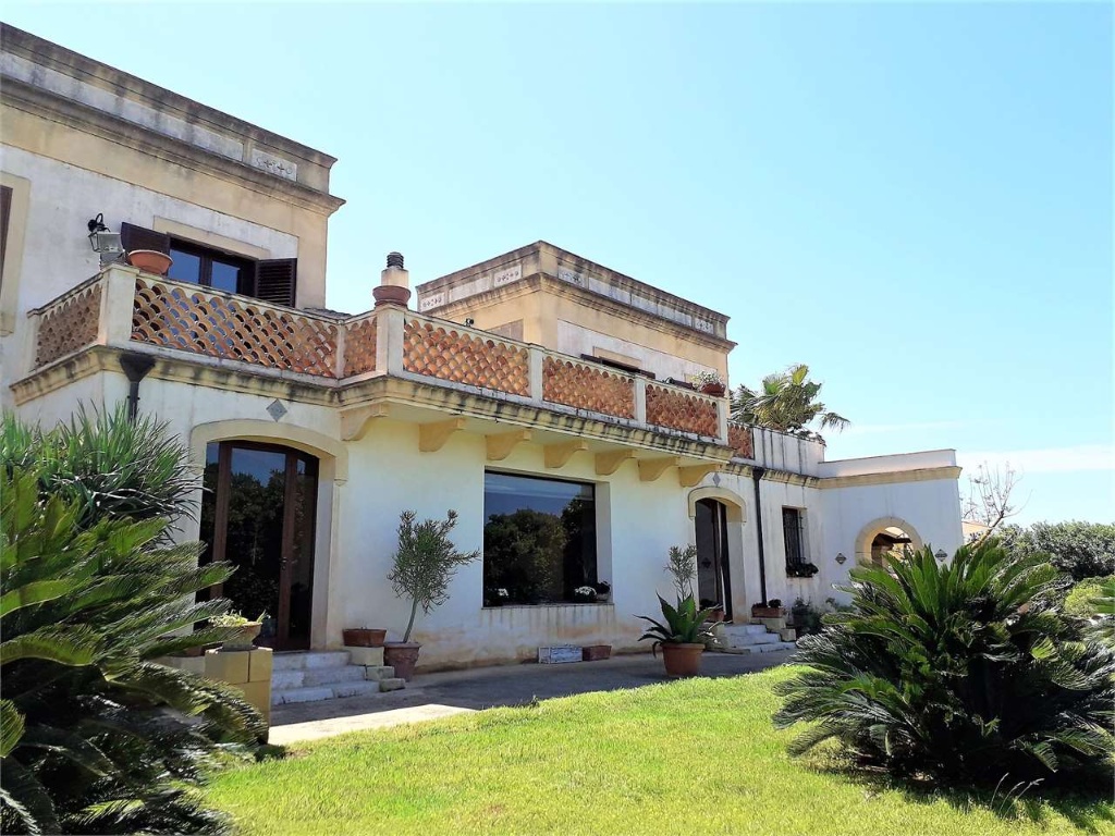 Villa a Marsala, 11 locali, 4 bagni, giardino privato, 259 m²