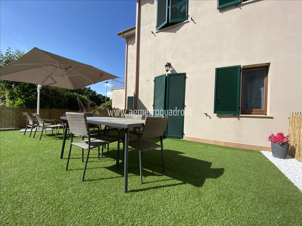 Villa a schiera a Sarteano, 7 locali, 2 bagni, 130 m², ottimo stato