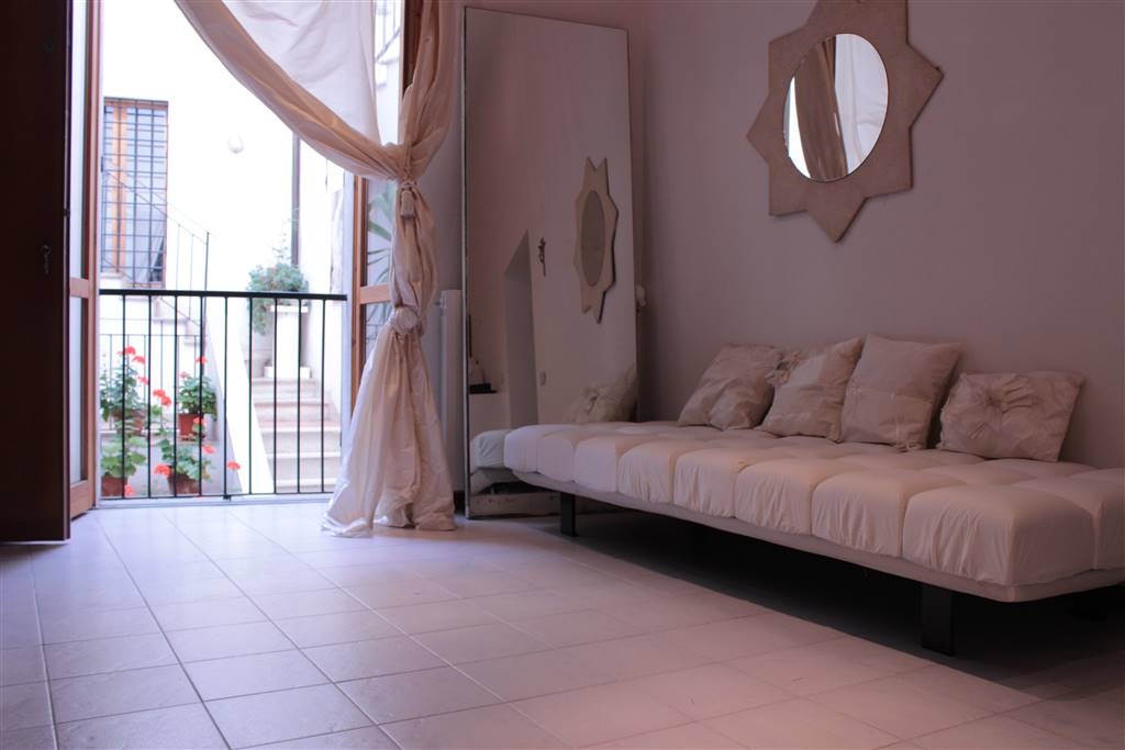 Trilocale a Foligno, 1 bagno, 50 m², 1° piano, riscaldamento autonomo