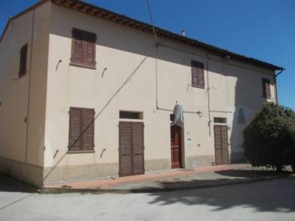 Casa colonica a Castelfiorentino, 10 locali, giardino privato, 400 m²