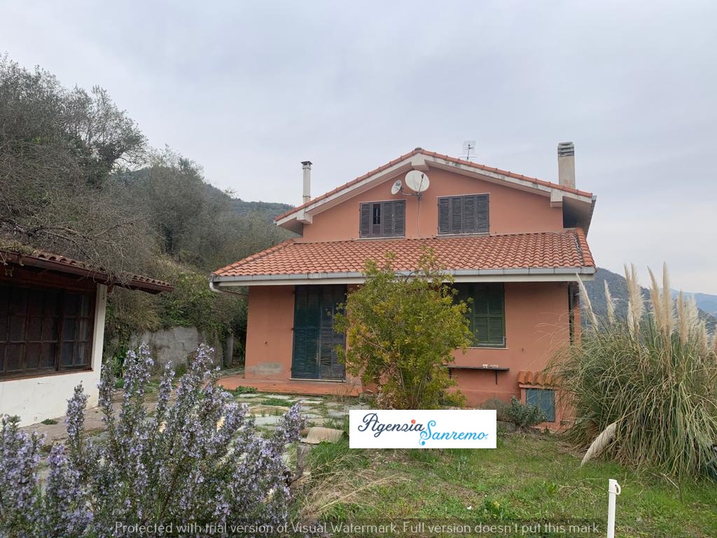 Villa in Via Vigliani, Dolceacqua, 4 locali, 2 bagni, 141 m²