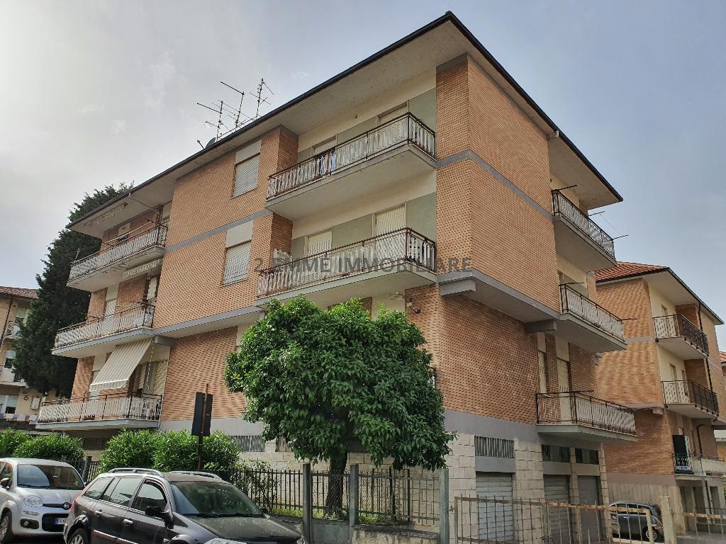 Appartamento in VIA SALERNO 7, Ascoli Piceno, 11 locali, 3 bagni
