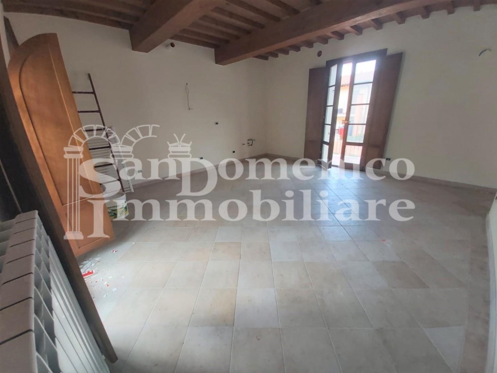 Bilocale a San Giuliano Terme, 1 bagno, posto auto, 60 m² in vendita