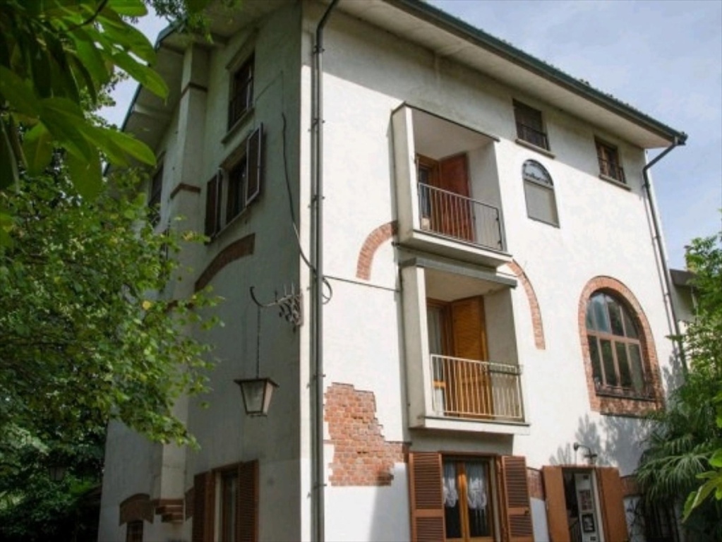 Villa in Via cascina venina, Assago, 6 locali, 4 bagni, 400 m²