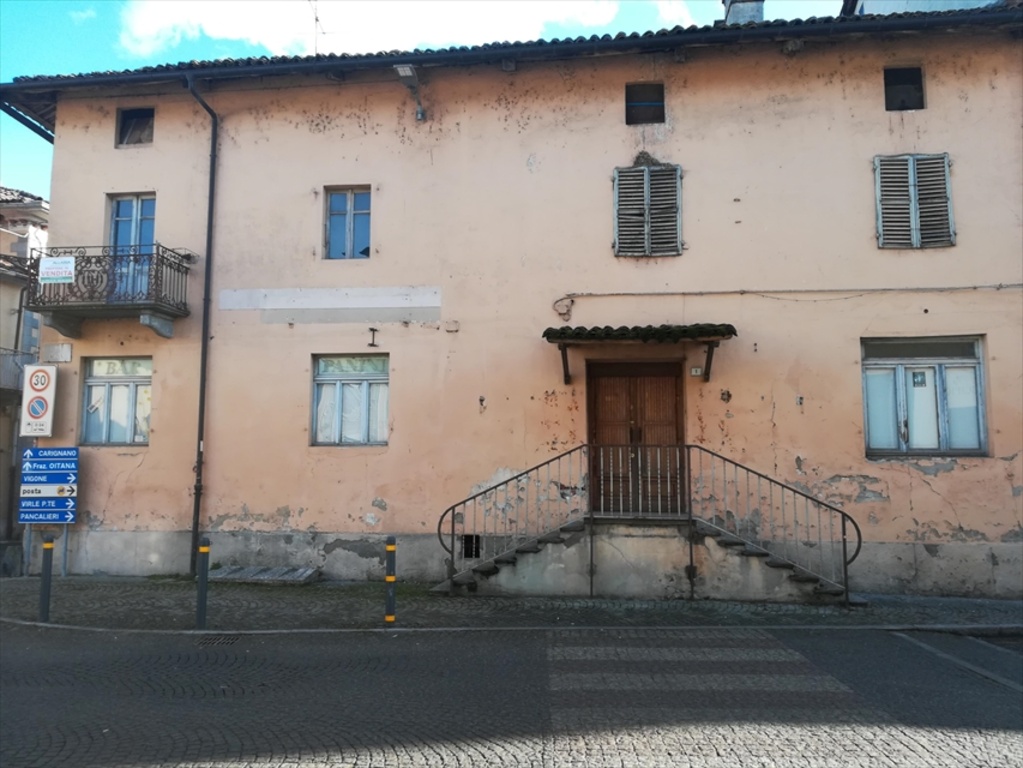 Rustico in Via roma 1, Castagnole Piemonte, 10 locali, 3 bagni, 420 m²