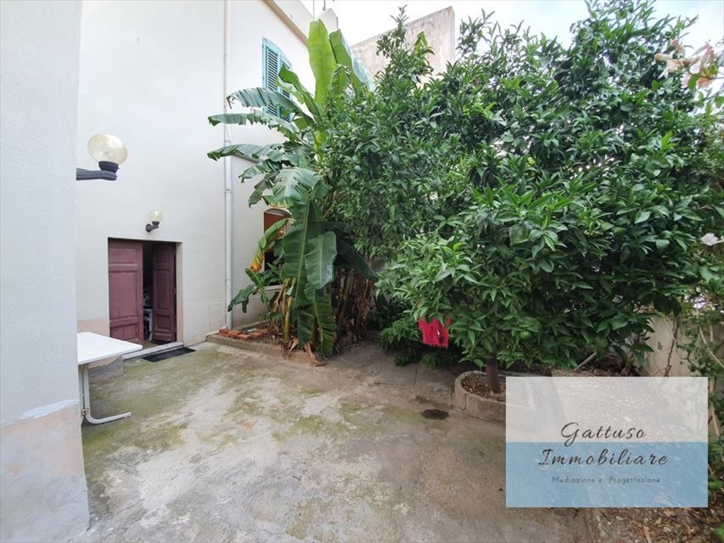 Appartamento in Via Dante, Reggio di Calabria, 5 locali, 1 bagno