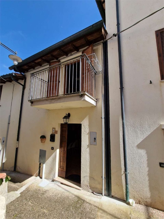 Porzione di casa a Cerreto di Spoleto, 2 locali, 1 bagno, 55 m²