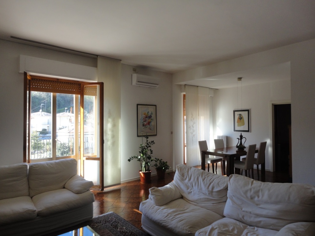 Appartamento in Via Dante Alighieri, Castelplanio, 5 locali, 2 bagni