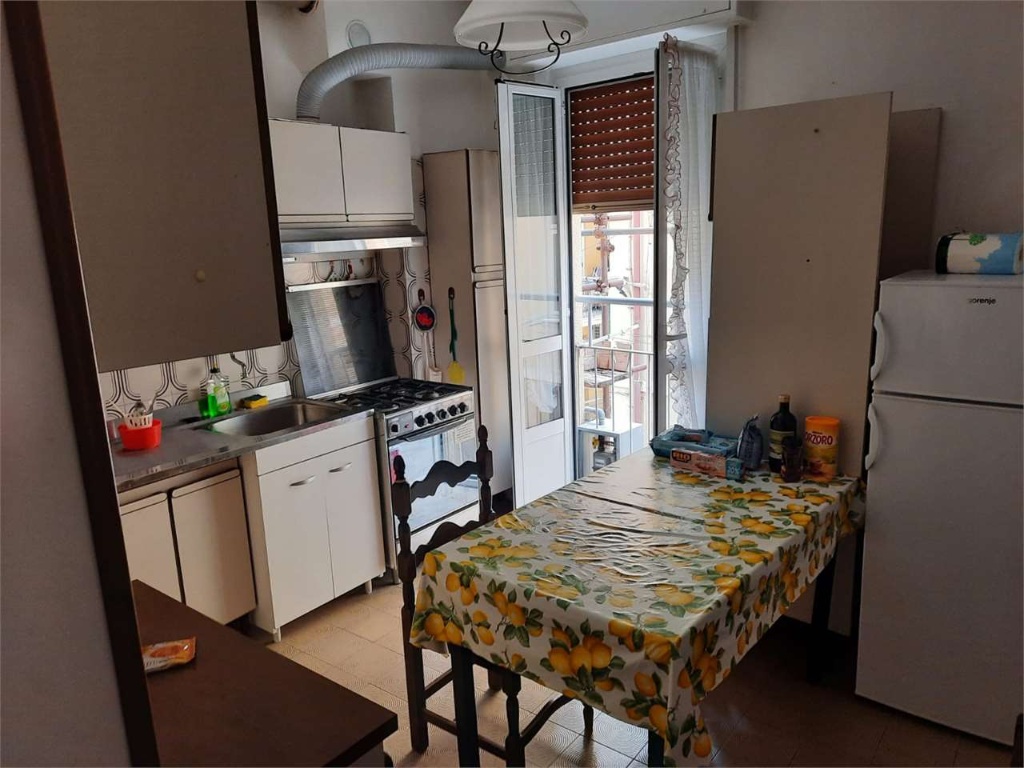 Appartamento ad Alassio, 5 locali, 2 bagni, arredato, 110 m²