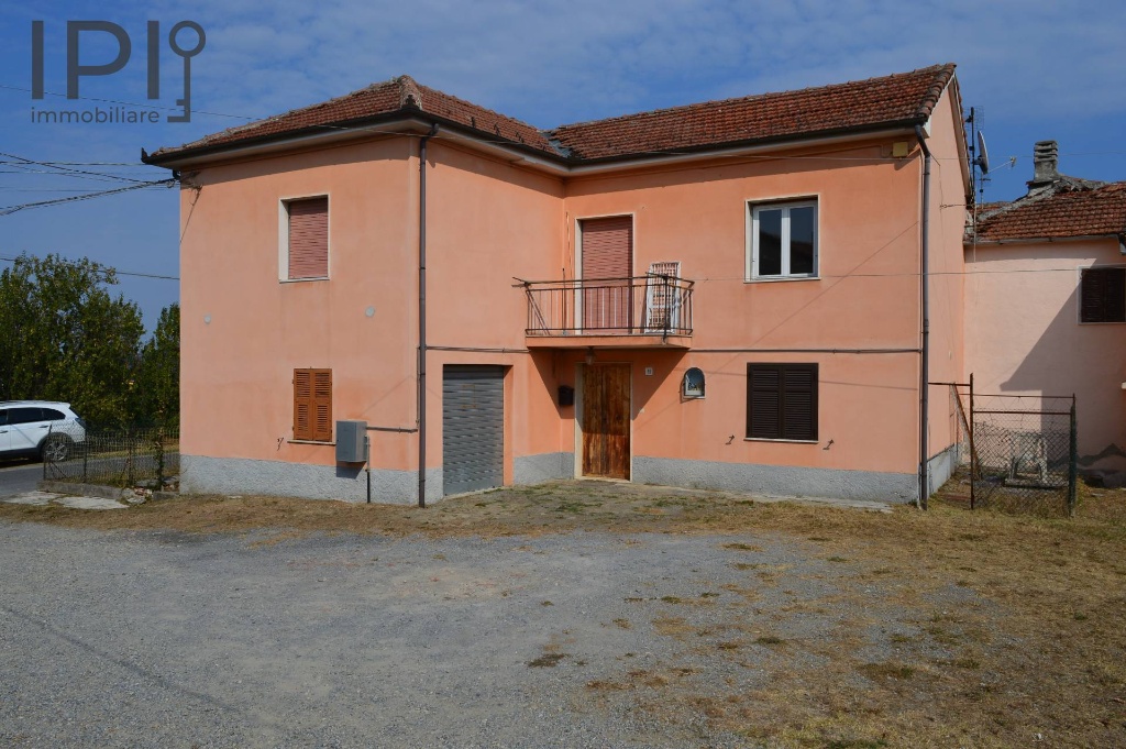 Casa semindipendente in Villa, Piana Crixia, 6 locali, 1 bagno, 180 m²