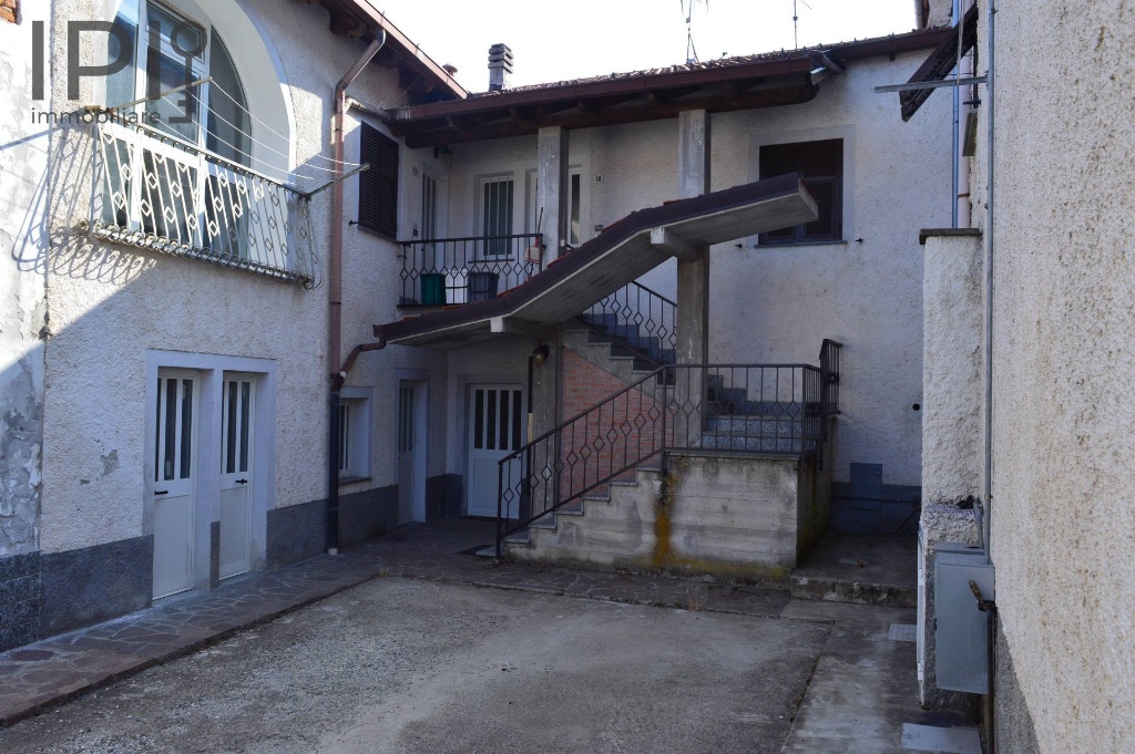 Appartamento in Pontevecchio, Piana Crixia, 10 locali, 3 bagni, 190 m²